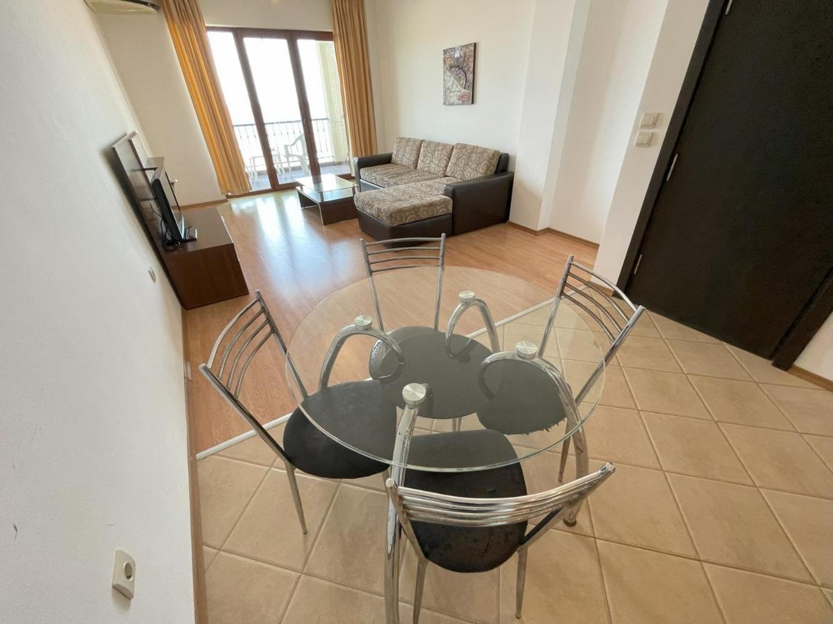 Menada Rocamar Apartments Tsarevo Eksteriør billede
