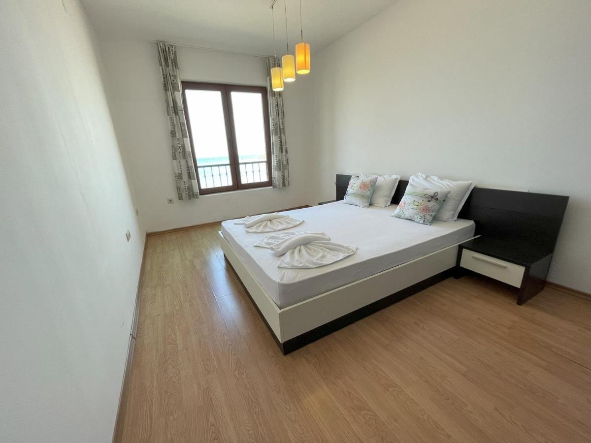 Menada Rocamar Apartments Tsarevo Eksteriør billede