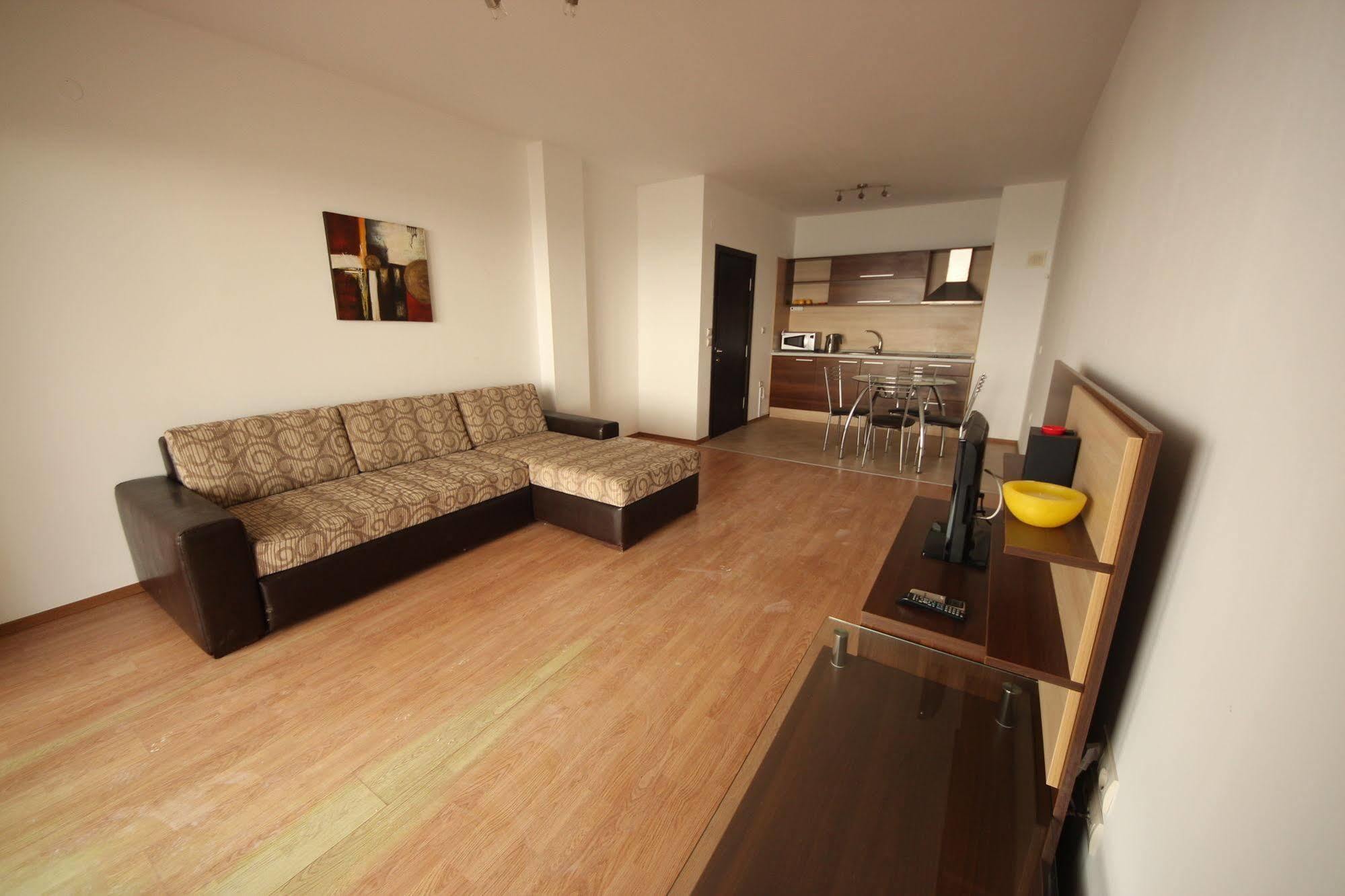 Menada Rocamar Apartments Tsarevo Eksteriør billede