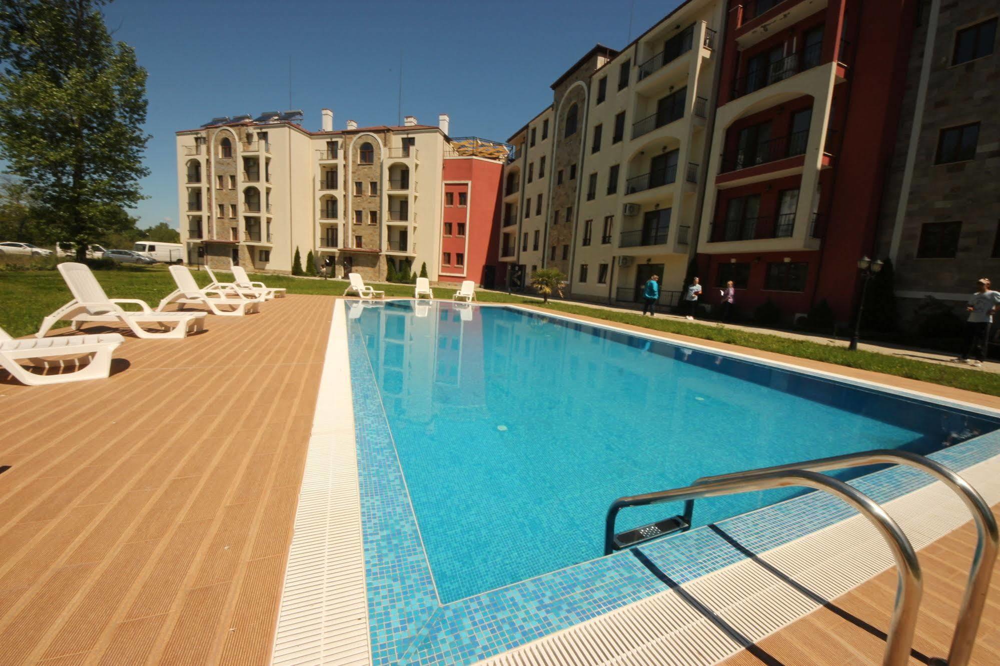Menada Rocamar Apartments Tsarevo Eksteriør billede