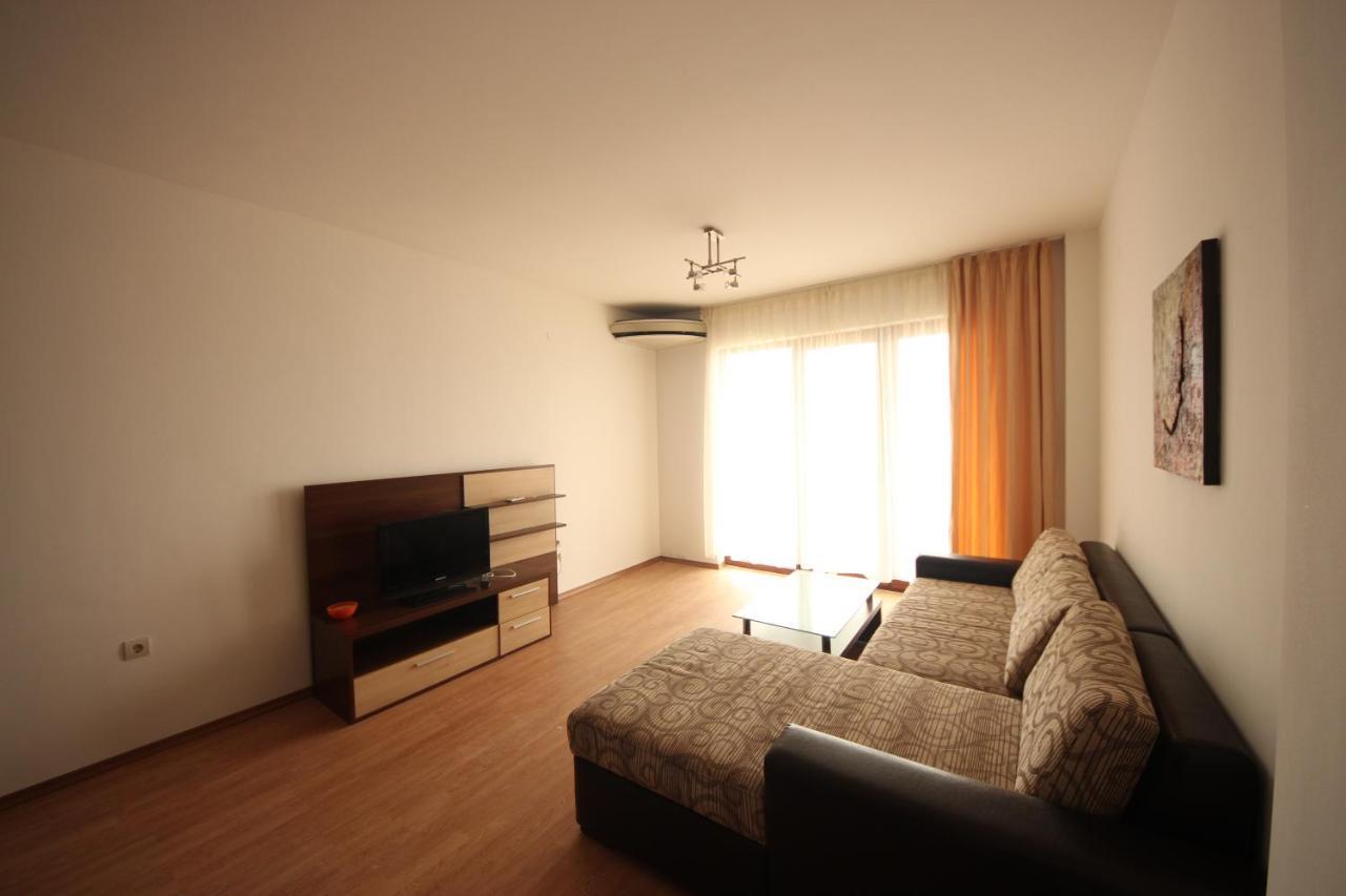 Menada Rocamar Apartments Tsarevo Eksteriør billede