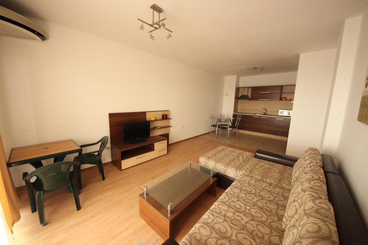 Menada Rocamar Apartments Tsarevo Eksteriør billede